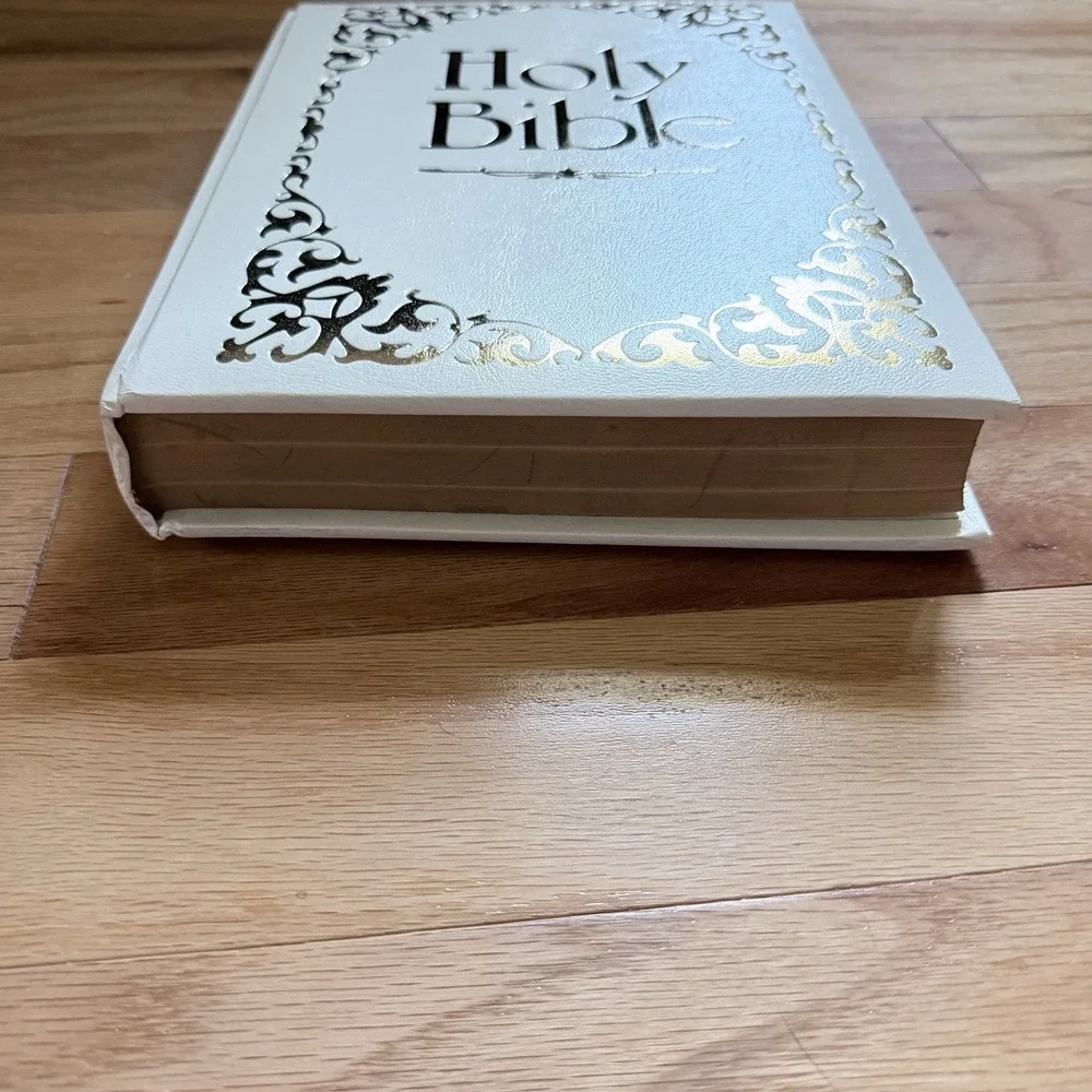 Regency Holy Bible King James Red Letter White Gold Hardcover Family Records